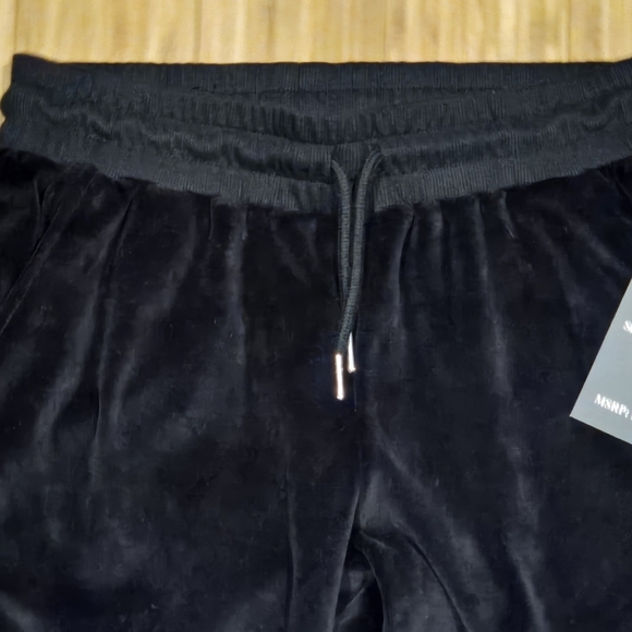 NWT Central Park Black Velour Joggers - Picture 3 of 6